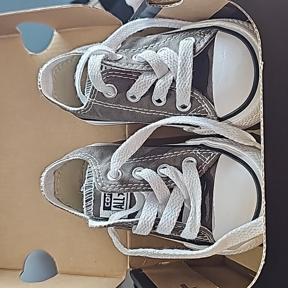 Converse cute sneakers